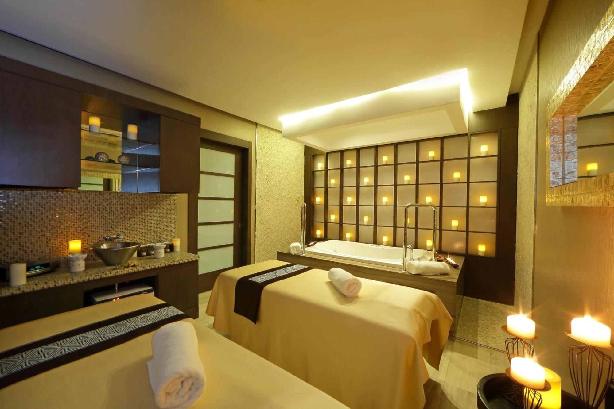 Sheraton Grand Panama Exteriér fotografie A spa treatment room