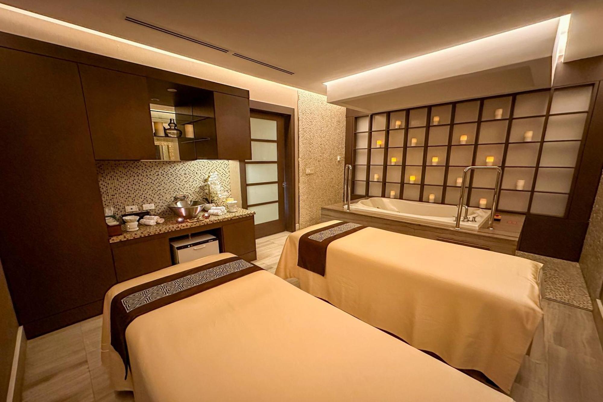 Sheraton Grand Panama Exteriér fotografie A treatment room at the spa