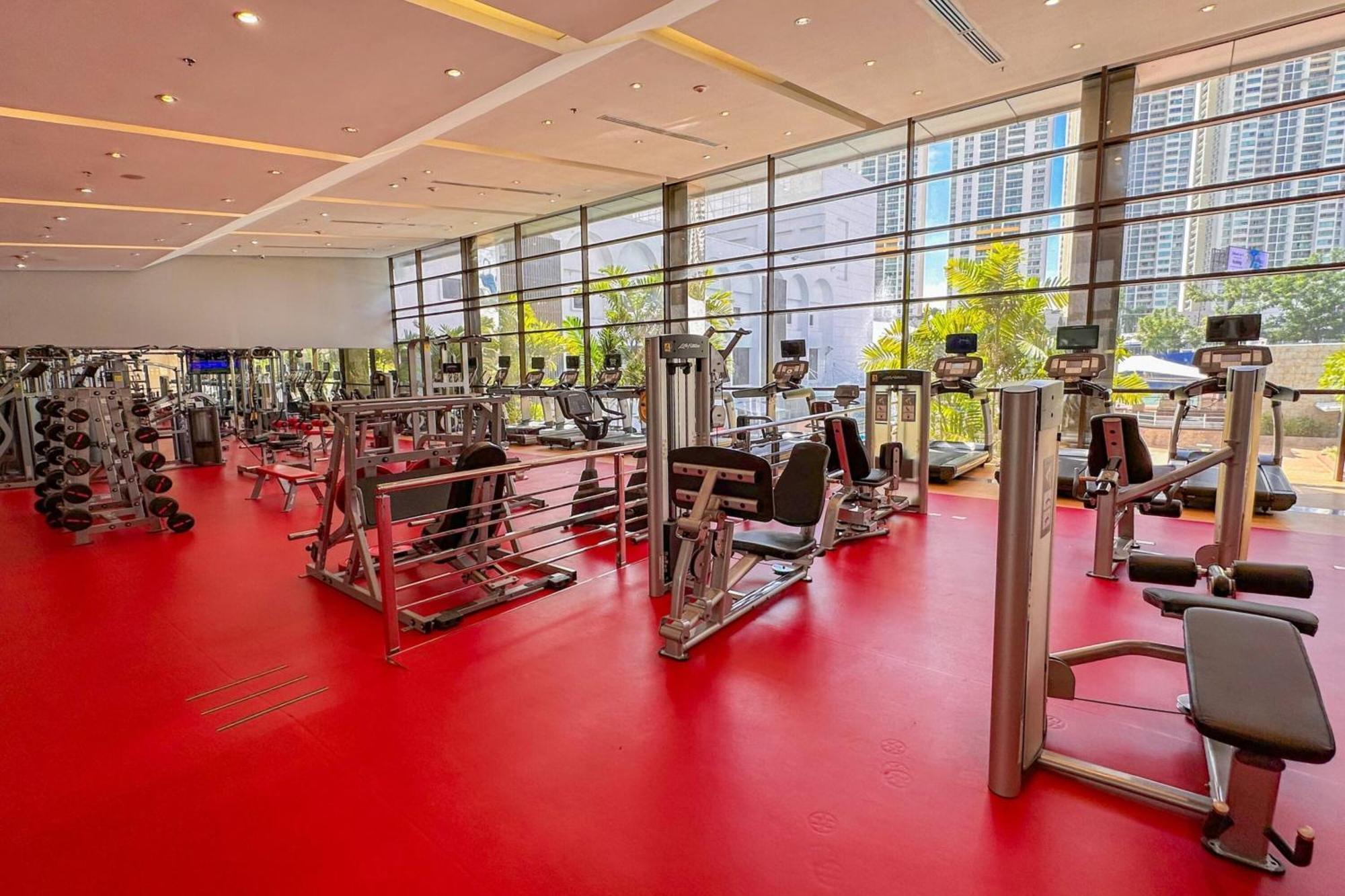 Sheraton Grand Panama Exteriér fotografie The gym at the hotel